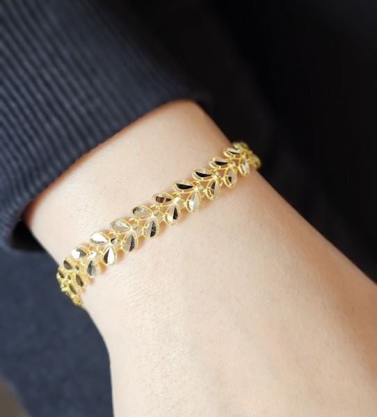 Yaprak Detaylı Bileklik