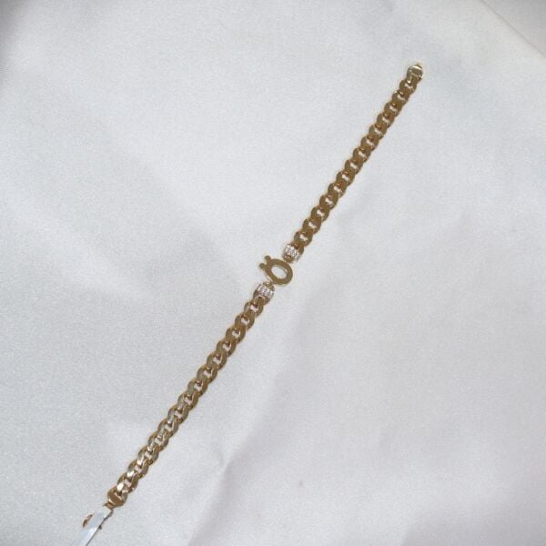 'Ö' HARFLİ BİLEKLİK