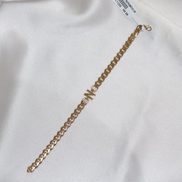 'N' HARFLİ BİLEKLİK