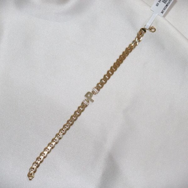 'P' HARFLİ BİLEKLİK