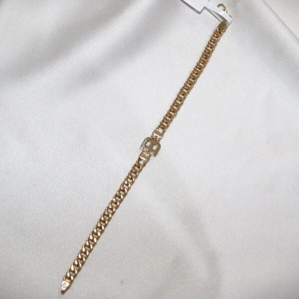 'B' HARFLİ BİLEKLİK