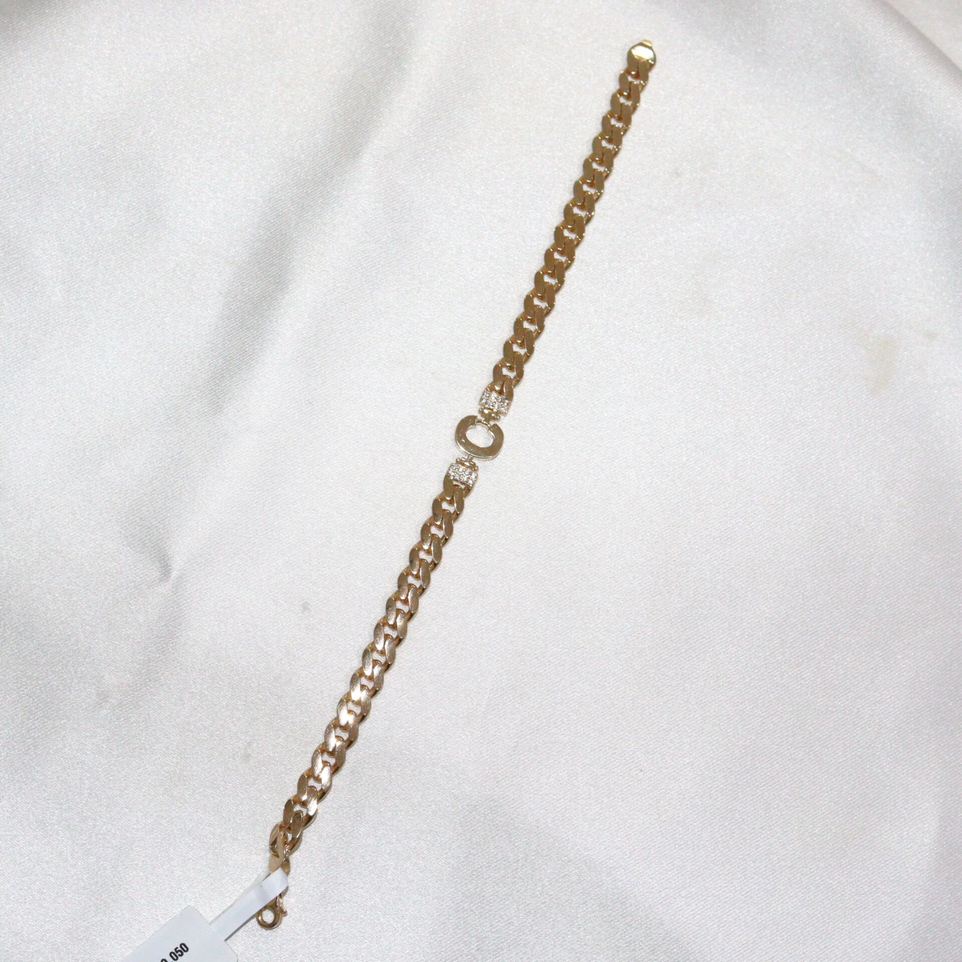 'C HARFLİ BİLEKLİK