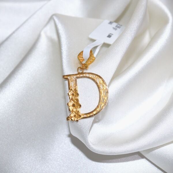 'D' HARFLİ KOLYE UCU