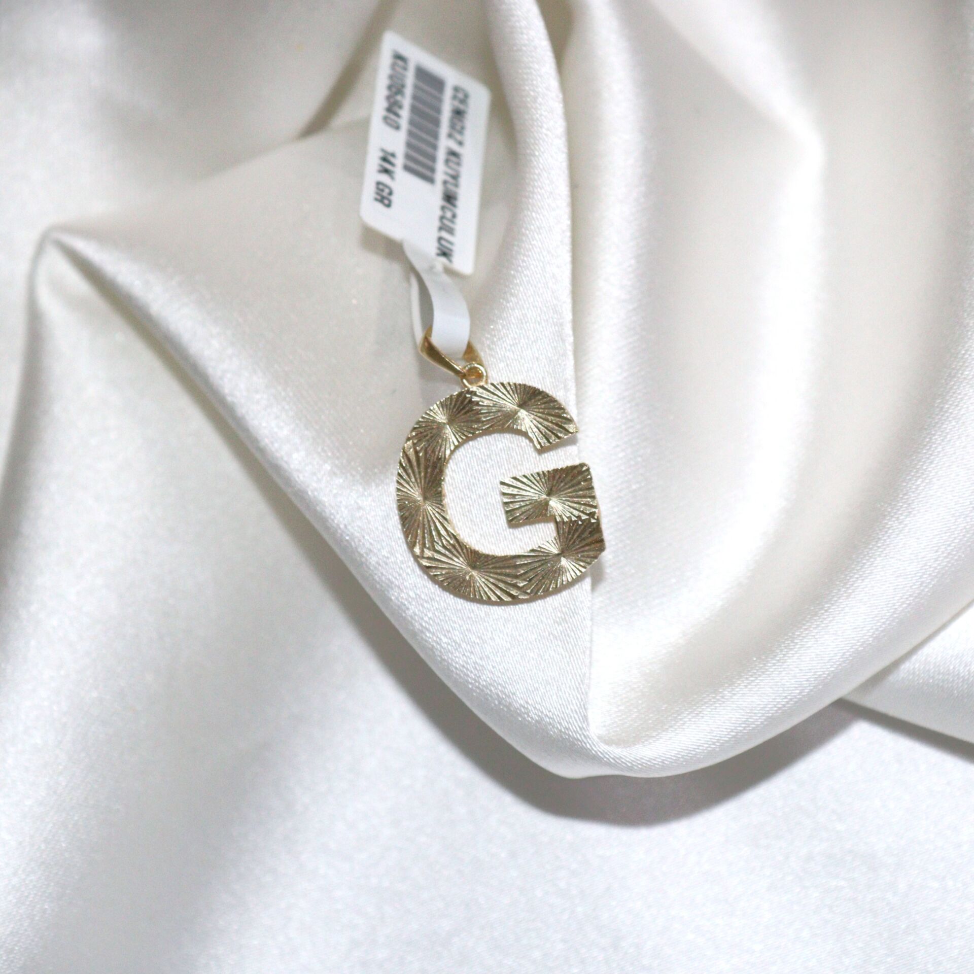 'G' HARFLİ KOLYE UCU