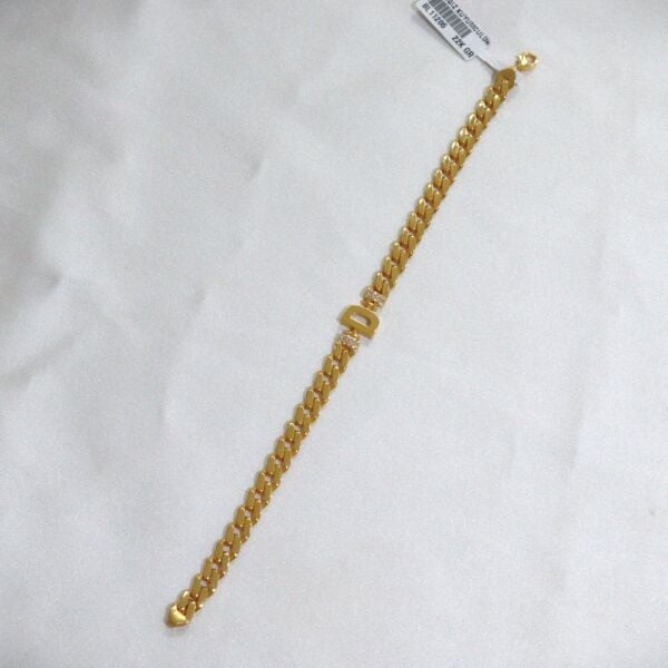 'D' HARFLİ BİLEKLİK